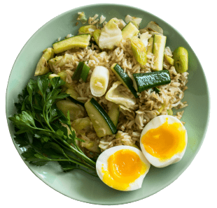 healthy-delicious-meal-with-well-boiled-egg